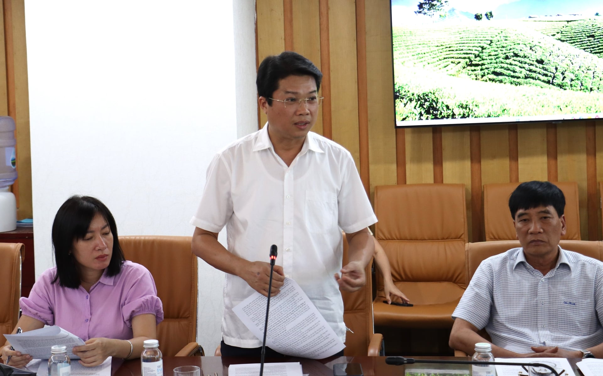 Đại diện Thanh tra Chính phủ phát biểu tại buổi làm việc. Ảnh: Trường Giang. Đại diện Thanh tra Chính phủ phát biểu tại buổi làm việc. Ảnh: Trường Giang.